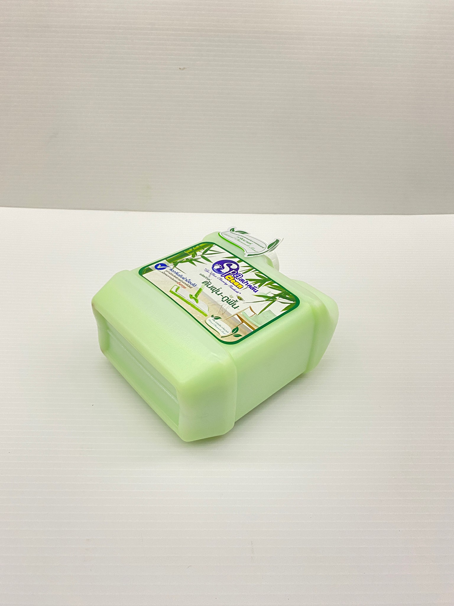 SPA CLEAN สปาคลีน ผลิตภัณฑ์ดันฝุ่น-ถูพื้น น้ำยาดันฝุ่น กลิ่นเนเซอรัล คาโมมายล์ สีเขียว 1,000ml.