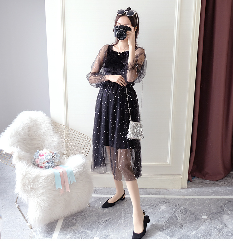 เดรสคลุมท้องแฟชั่นแขนซีทรู ช่วงอกสม๊อค ประดับด้วยดาวฟรุ้งฟริ้ง มีซับใน น่ารักมาก M L XL,XXL