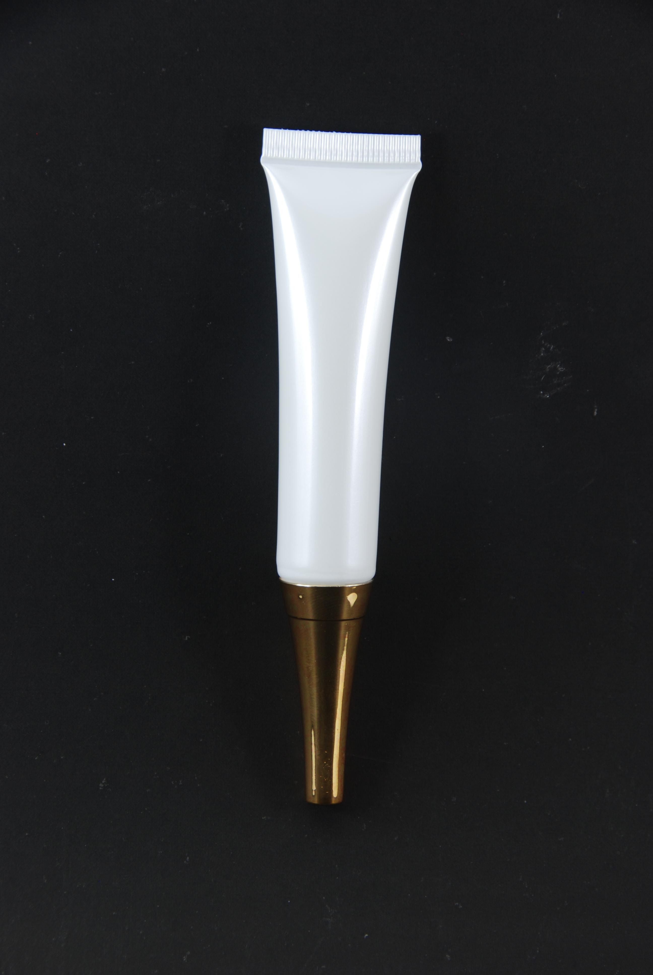 หลอดโฟม 15 กรัม สี ขาว (หัวทอง) แพคละ 10 ใบ