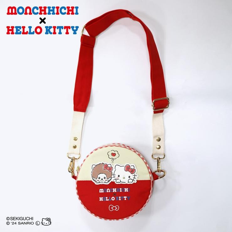 [PRE-ORDER] Monchhichi x Hello Kitty Shoulder Bag กระเป๋าสะพายไหล่ ม่อนชิชิ x คิตตี้ ครบรอบ 50 ปี สีแดง Wine Red 101 レディース ショルダーバッグ（サンリオキャラクターズ×モンチッチ）