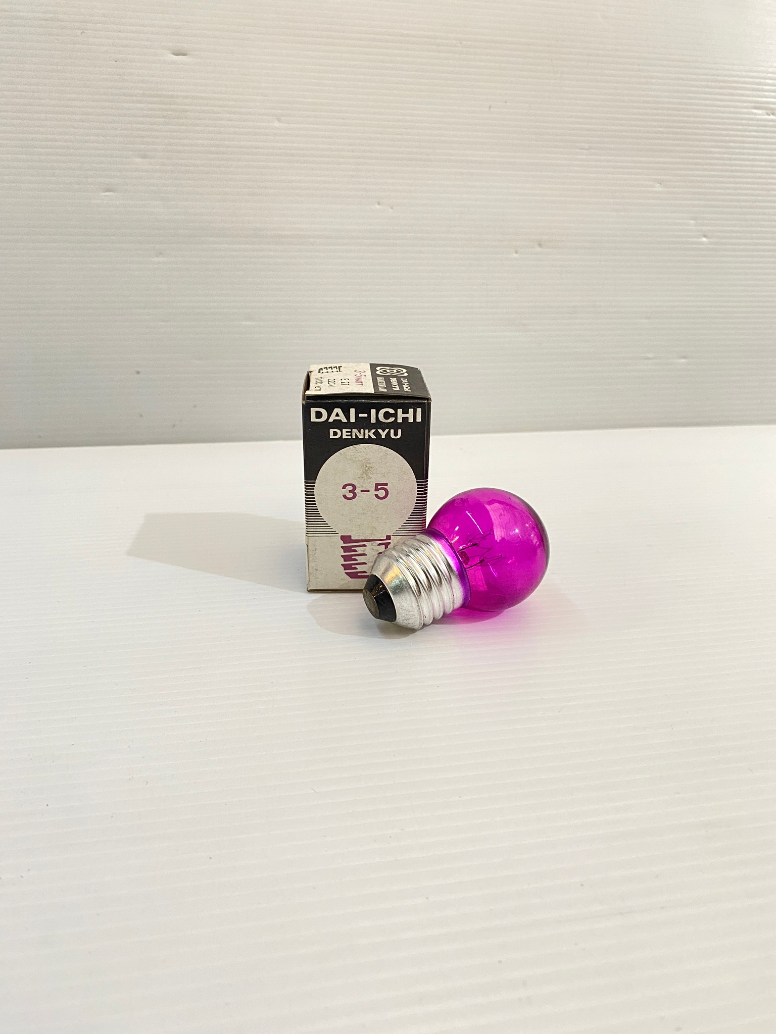 หลอดปิงปอง 3-5W ขั้วเกลียว E27 ไฟศาลเจ้า หลอดไฟประดับ ไฟตกแต่ง สีม่วง สีส้ม สีแดง DAI-ICHI DENKYU