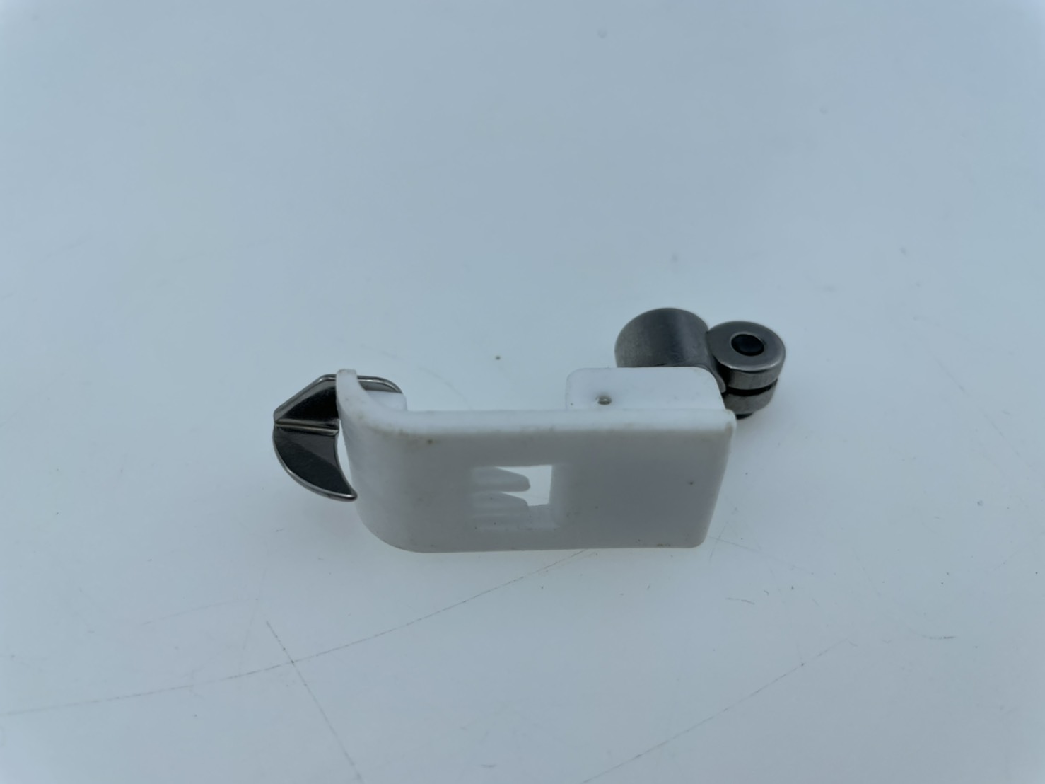 ตีนผีจักรลาทับ มีหัวเรือ แบบพลาสติก จักรลาอุตสาหกรรม ของแท้อย่างดี