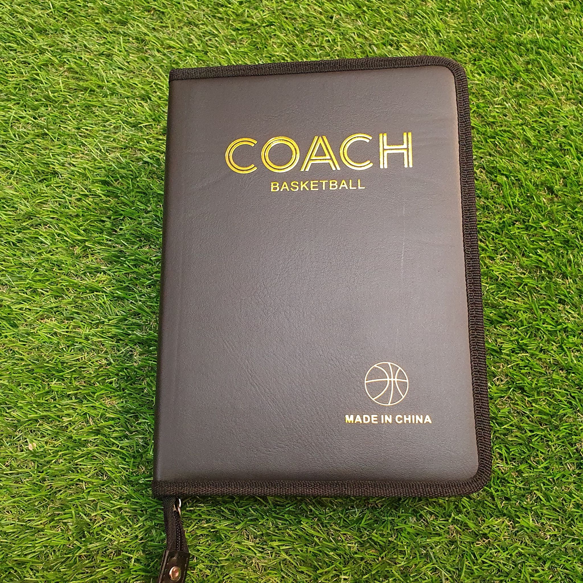 Coach board กระดานวางแผนบาสเก็ตบอล (แม่เหล็ก) มีซิป