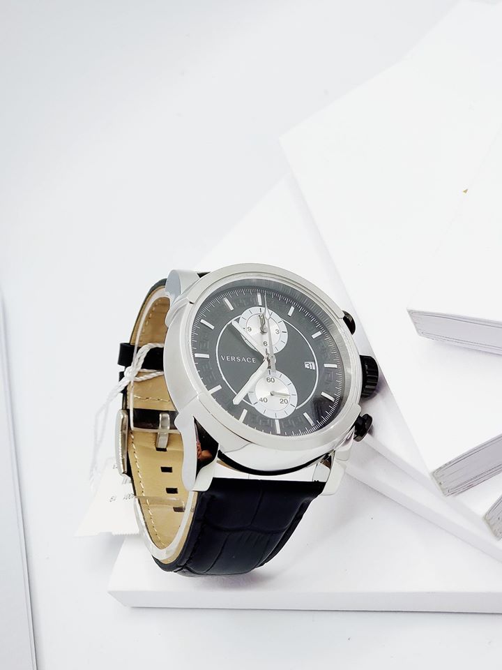 Versace VEV400119 นาฬิกาผู้ชาย Urban Chronograph Quartz Swiss Made Men's Watch