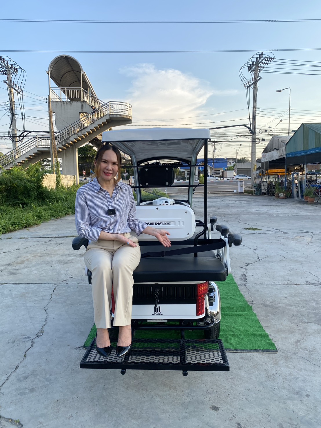 รถไฟฟ้า 4 ล้อ 6 ที่นั่ง (คนไซส์ใหญ่) รุ่น M-01ฺB BIG PLUS ยี่ห้อ CLP CAR ขับแฮนด์บิด