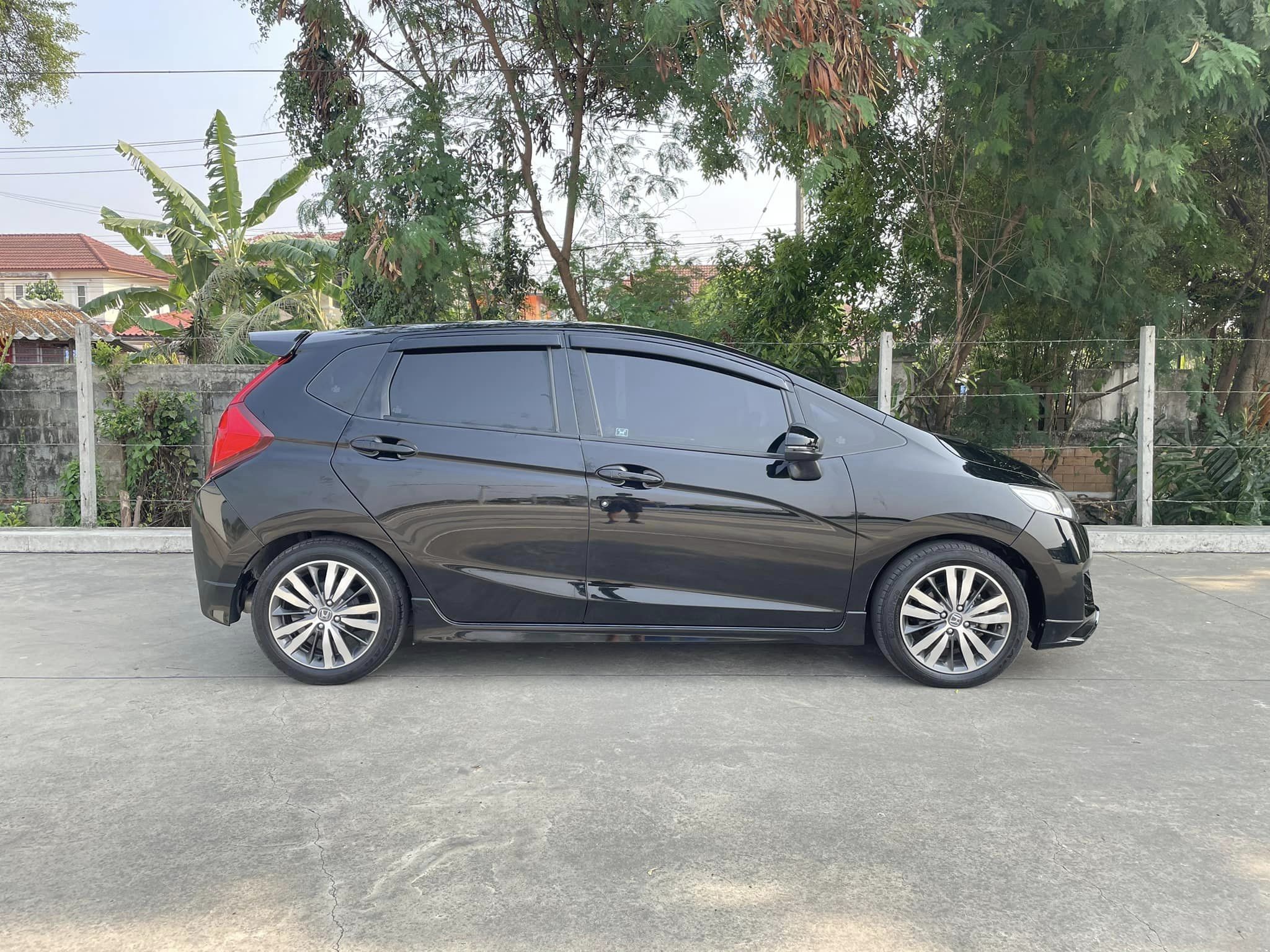 Honda Jazz GK 1.5SV AT 2016