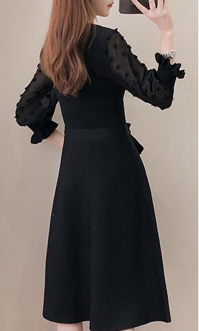 เดรสคลุมท้องแฟชัน ผ้ายืดเนื้อนิ่ม ช่วงแขนซีทรูประดับด้วยดอกไม้3มิติ ช่วงเอวผูกปรับขนาด ฟรีไซส์