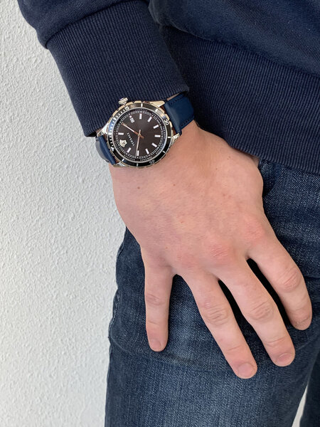 Versace VE3A00220 นาฬิกาผู้ชาย Hellenyium Quartz Men's Watch