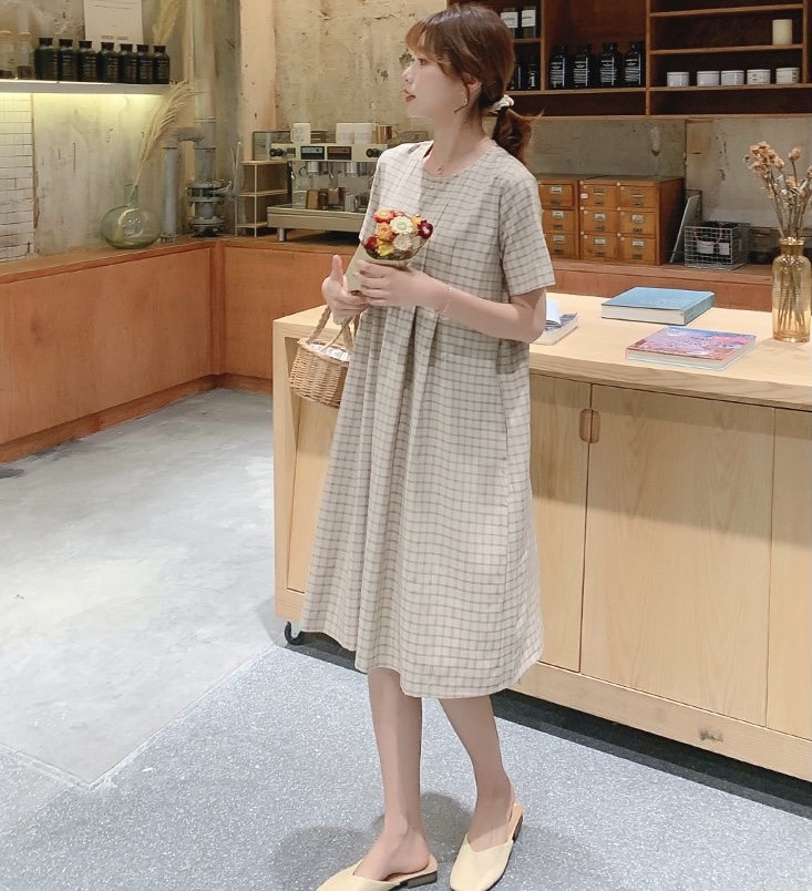 เดรสคลุมท้องแฟชั่น ผ้าดีมาก มีน้ำหนักทิ้งตัวสวย แขนสั้น มีกระดุมแกะได้ มีกระเป๋าข้าง M L XL XXL