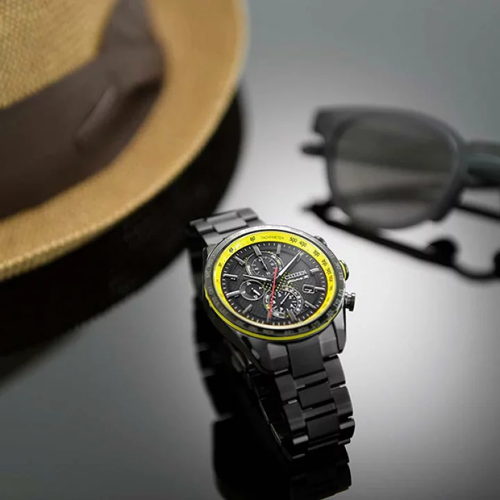 Citizen AT8185-89E นาฬิกาผู้ชาย Nissan Fairlady Z Collaboration 35th Anniversary Limited Edition 1700Pcs. Attesa Radio Controlled Eco-Drive Titanium Men's Watch