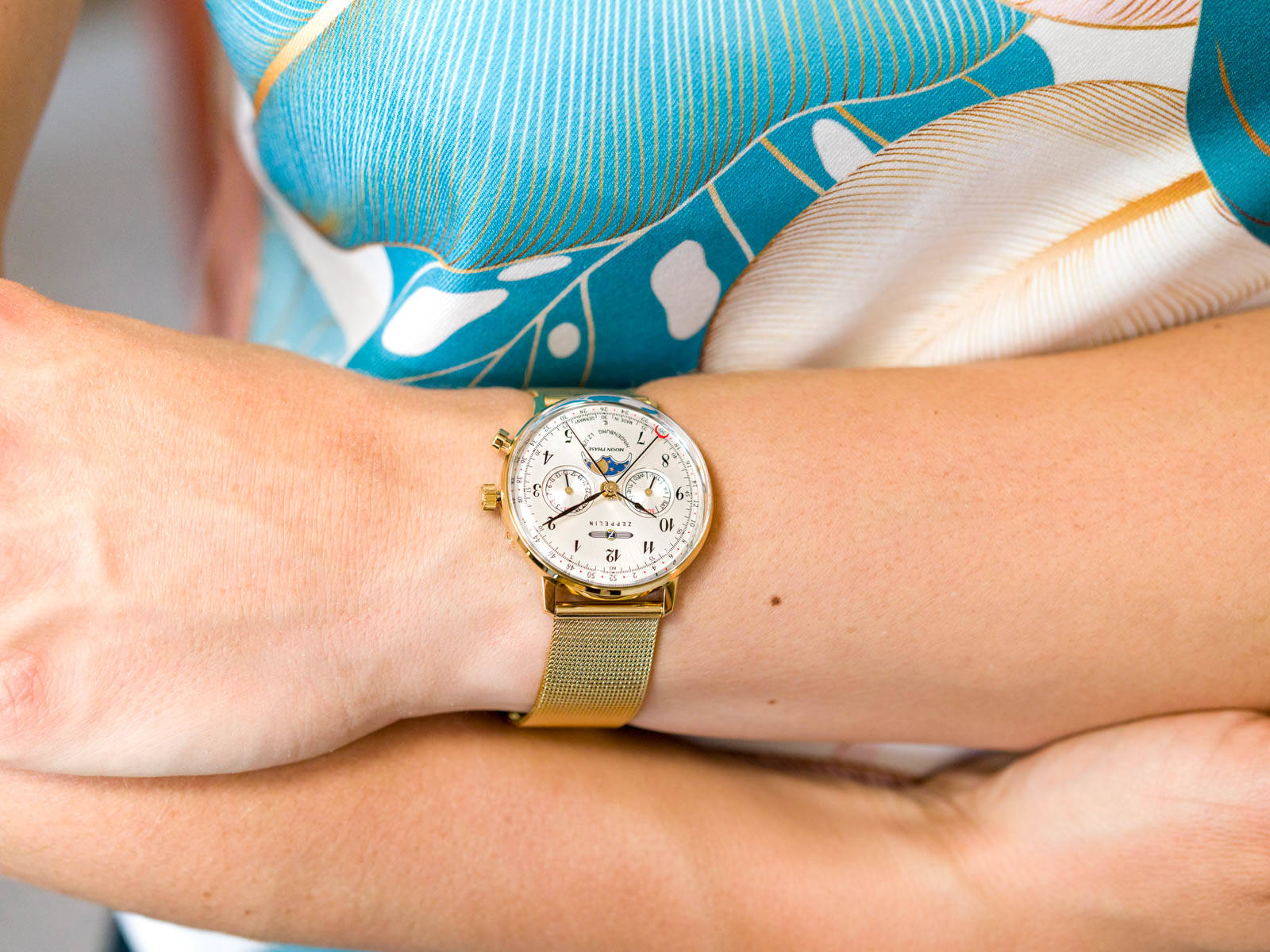 Zeppelin 7039M-1 นาฬิกาผู้หญิง LZ Hindenburg Moonphase Quartz Women's Watch