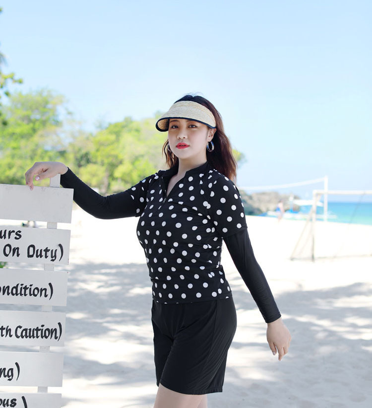 ชุดว่ายน้ำไซส์ใหญ่ 4xl แบบสปอร์ตพร้อมส่ง :ชุดว่ายน้ำคนอ้วนแขนยาวสีดำแต่งลายจุด set 4 ชิ้น มีเสื้อแขนยาว บิกินี่ กางเกงขาสั้น กางเกงขายาว แบบสวยคุ้มมากๆจ้า ขนาด- รอบอก 38 - 48 นิ้ว - บิกินี่ เอว 32 - 42 นิ้ว // สะโพกเปิด - กางเกงขาสั้น เอว 32 - 42 นิ้ว สะโ