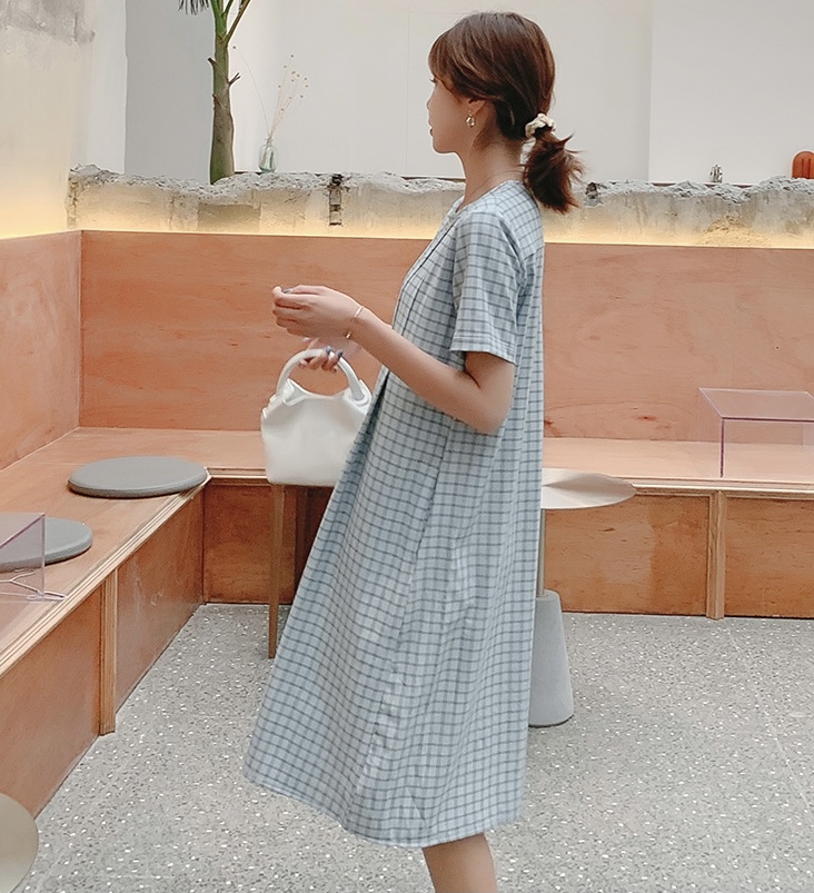 เดรสคลุมท้องแฟชั่น ผ้าดีมาก มีน้ำหนักทิ้งตัวสวย แขนสั้น มีกระดุมแกะได้ มีกระเป๋าข้าง M L XL XXL