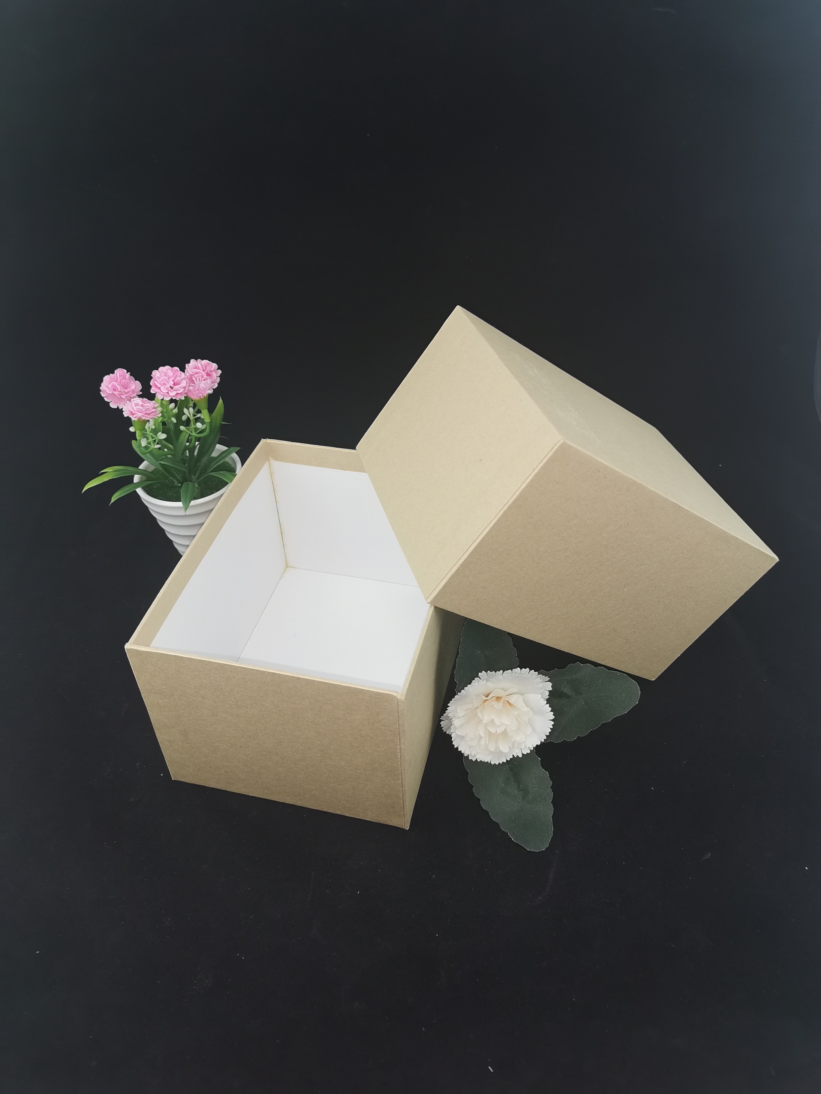 RC123 กล่องจั่วปัง ทรงฝาครอบ ขนาด 12 x 16 x 10 ซม.