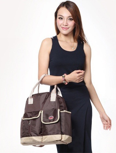 กระเป่าอเนกประสงค์ สำหรับคุณแม่ เก็บได้สารพัด จะถือหรือสะพายก็น่ารักฝุดๆ มี 3 สี