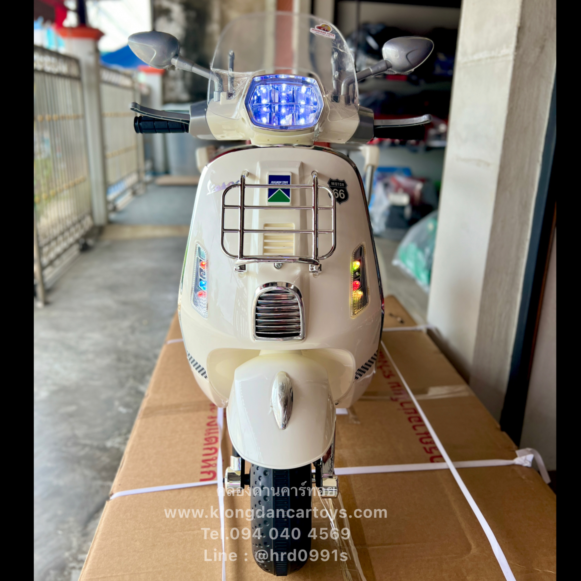 รถเวสป้าเด็ก2ที่นั่งแบตเตอรี💢 คันเร่งมือบิด คันใหญ่💢(2มอเตอร์,แบต12v, เล่นบลูทูธ usd mp3)