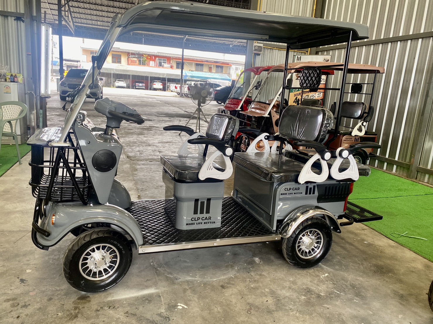 รถไฟฟ้า 4 ล้อ รุ่น M-01T 4-5 ที่นั่ง สีเทา