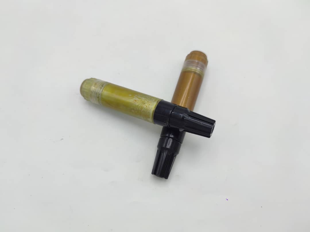 ปากกาเพนต์สีทองสำหรับงานเฟอนิเจอร์ gold pen หรือซ่อมแซมเครื่องประดับที่ปิดทอง