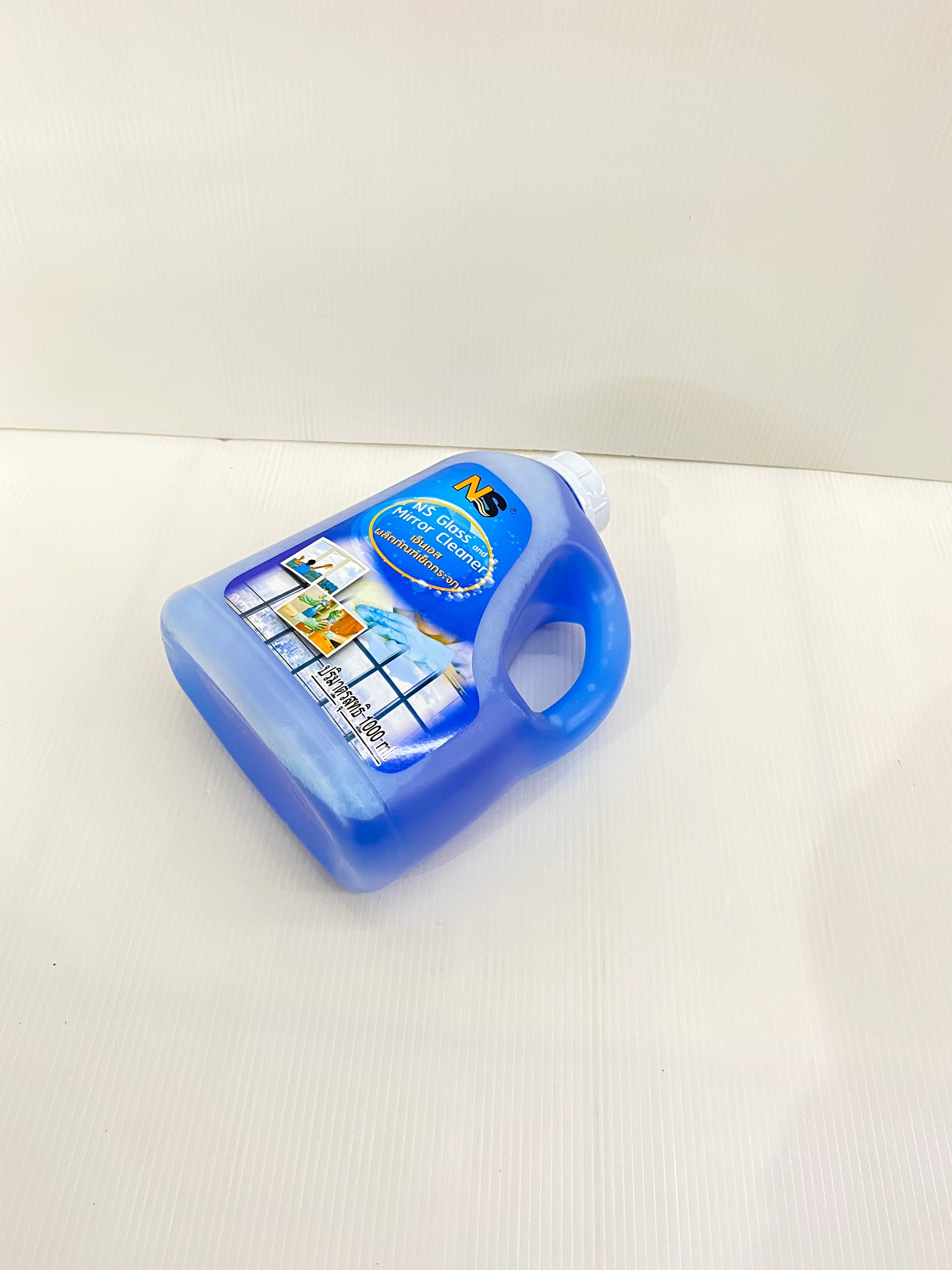 NS HOME น้ำยาเช็ดกระจก รุ่น MOP-048 ขนาด 1 ลิตร ใช้ได้กับกระจกทุกชนิด แท้ 100%