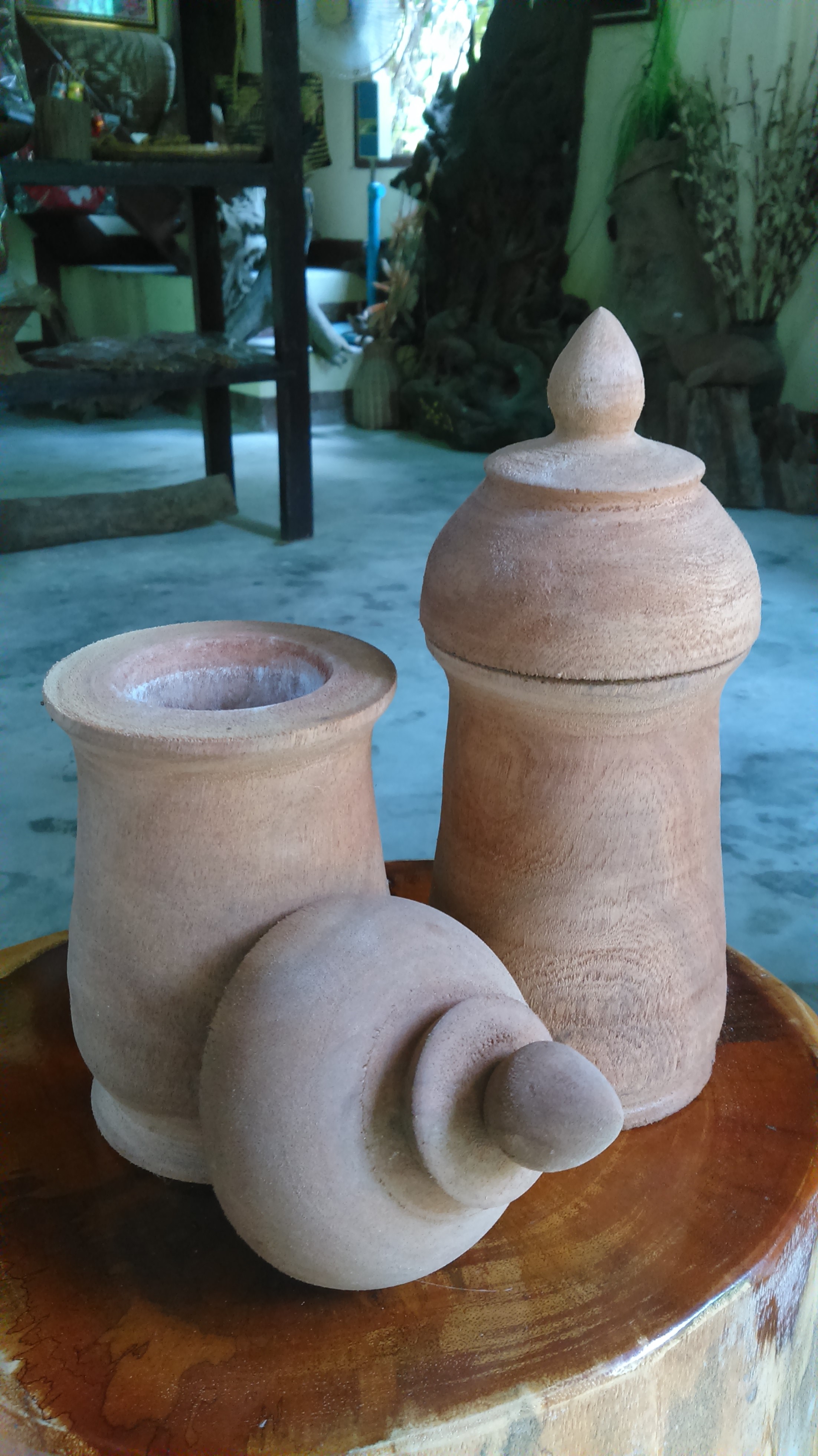 แจกันทรงปากกว้าง มีฝาปิด ไม้เทพทาโร