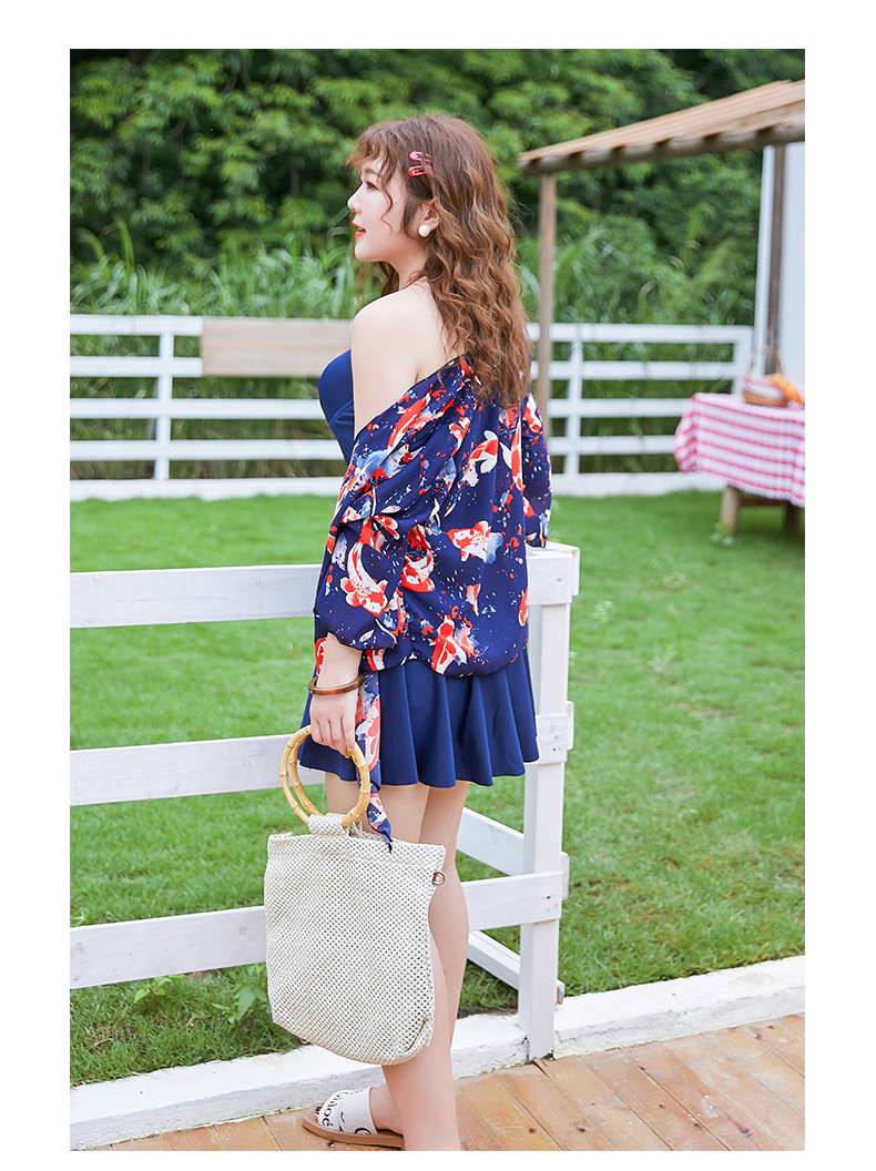 ชุดว่ายน้ำคนอ้วน 5xl พร้อมส่ง :ชุดว่ายน้ำไซส์ใหญ่สีน้ำเงินผูกคอมาพร้อมเสื้อคลุมลายปลา มีกางเกงขาสั้นใส่ด้านในสีสันสดใสแบบสวยน่ารักมากๆจ้า:รอบอก38-46นิ้ว เอว32-42นิ้ว สะโพก36-48นิ้ว เสื้อคลุมรอบอกกว้าง 50 นิ้ว