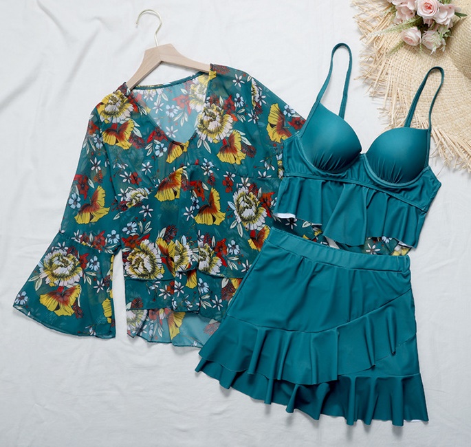 ชุดว่ายน้ำไซส์ใหญ่ 5xl พร้อมส่ง :ชุดว่ายน้ำคนอ้วนเที่ยวทะเลสีเขียวแต่งระบายและลายดอกไม้ set 3 ชิ้นมีบรา กระโปรงติดกางเกงขาสั้นและเสื้อคลุมแบบสวย น่ารักมากๆจ้า:บรารอบอก40-48นิ้ว เอว30-40นิ้ว สะโพก36-46นิ้ว เสื้อคลุมรอบอกกว้าง48นิ้ว