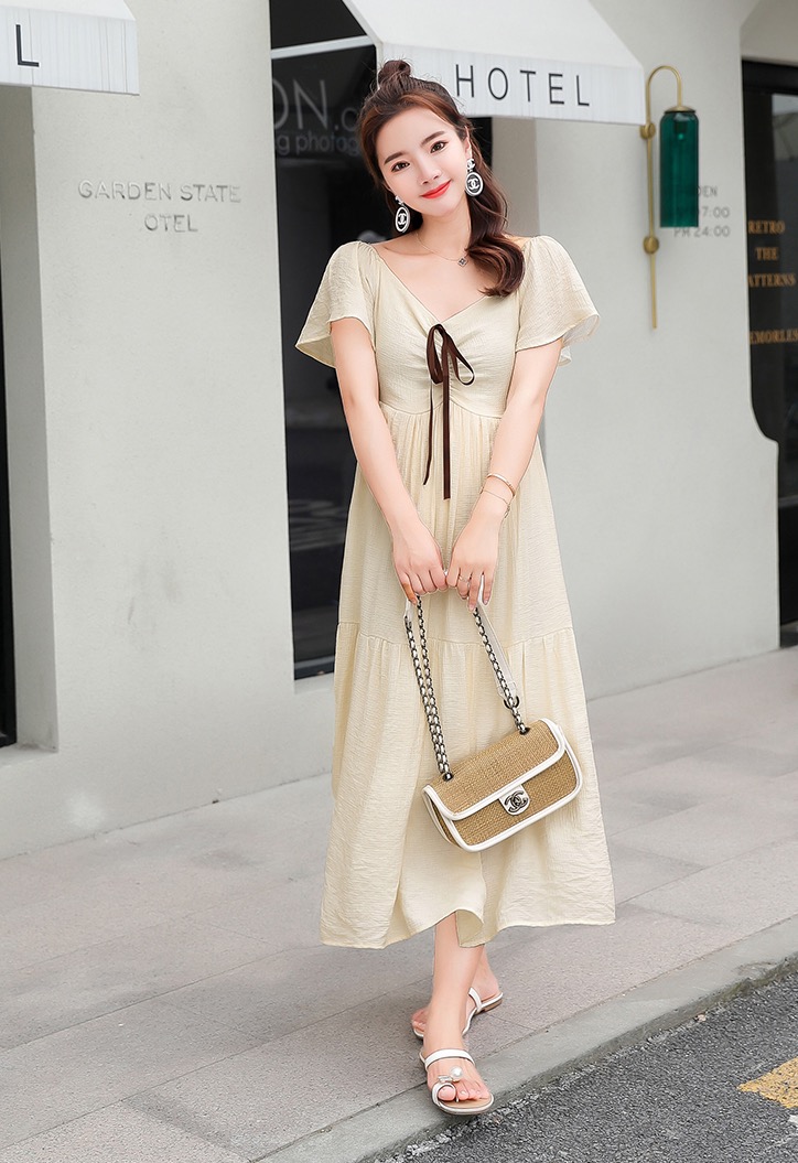 เดรสคลุมท้องแฟชั่นยาว คอวีด้านหลังเป็นสม๊อค ผูกช่วงอก แขนระบาย น่ารักมาก M L XL,XXL