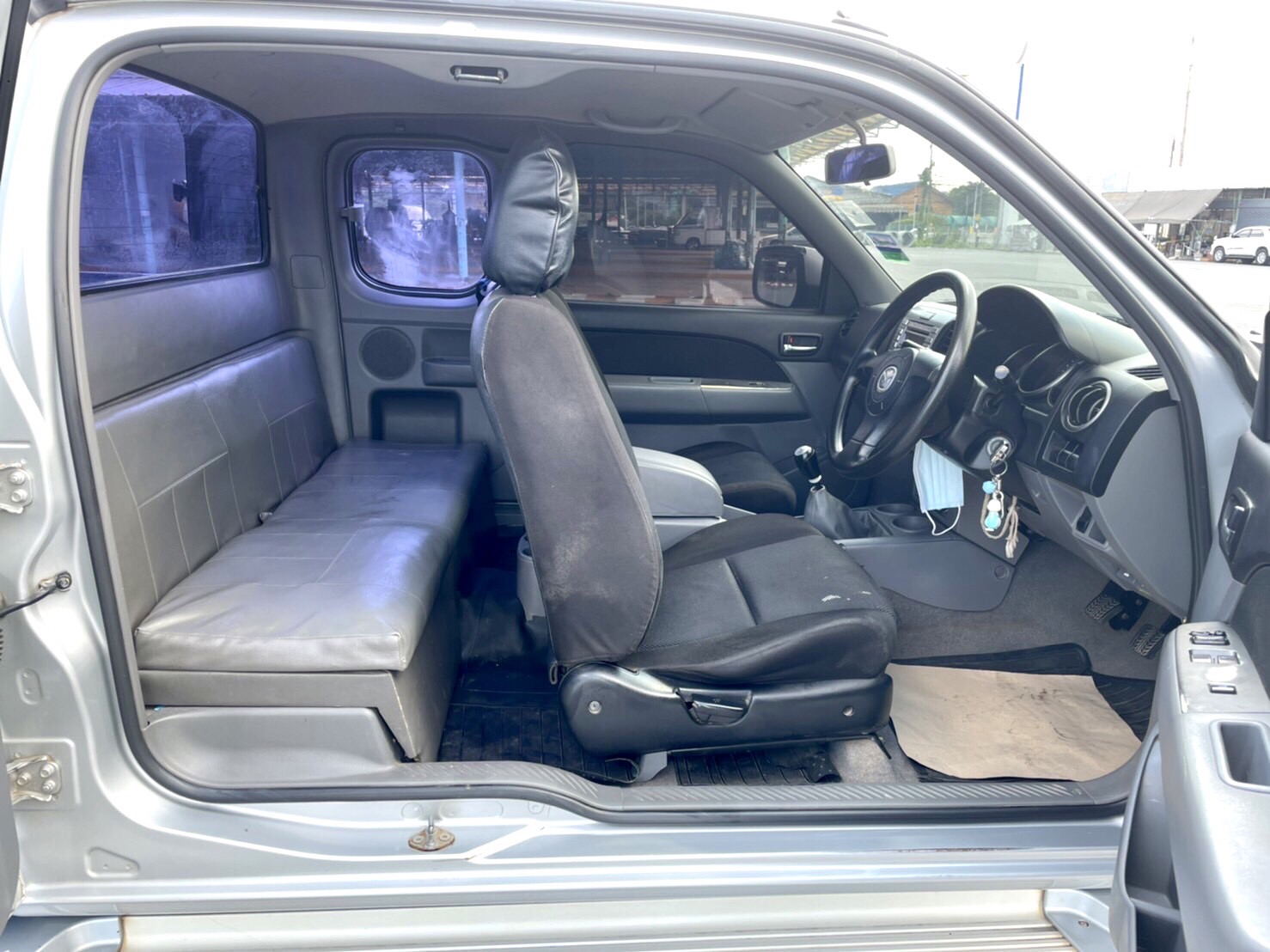 Mazda BT50 Hi Racer Free Style 2.5 MT 2010