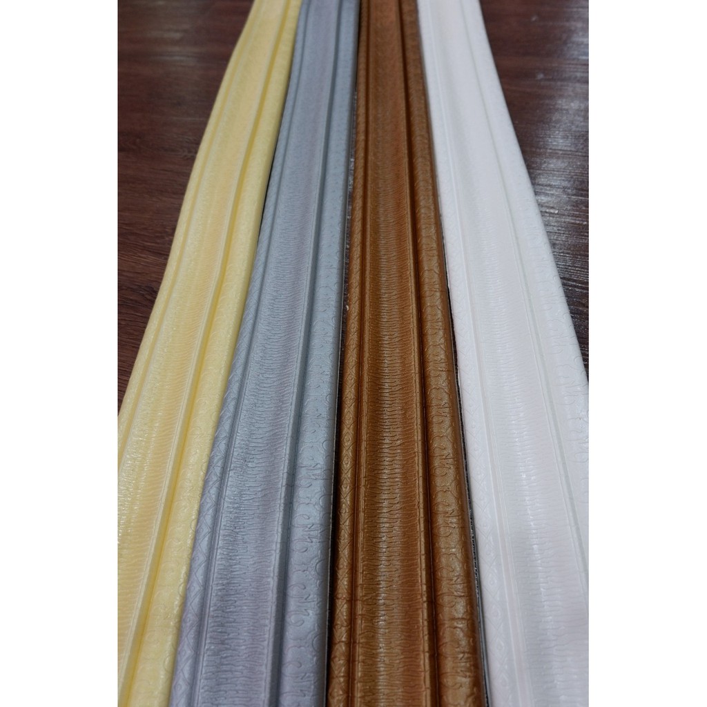 ขอบ,คิ้วตกแต่งผนัง มีกาวในตัว ขนาดกว้าง 8 ซม. ยาว 230 ซม.