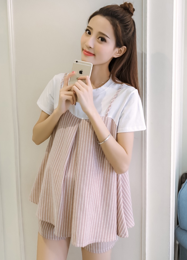 ชุดเสื้อ+กางเกงคนท้อง ชมพูลายขาว เอี๊ยมหลอก แบบน่ารัก กางเกงมีสายปรับขนาดภรรภ์ M,L,XL,XXL