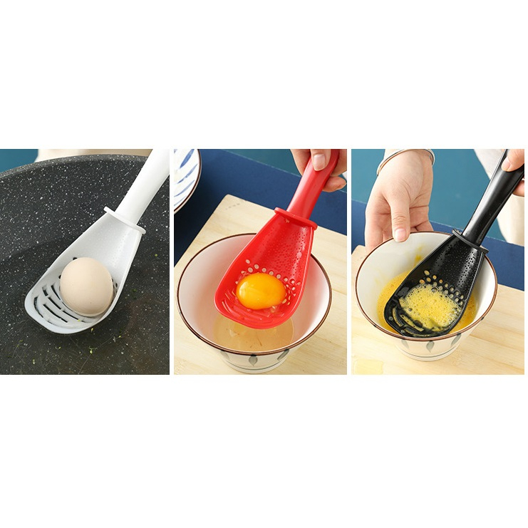 ทัพพีด้ามยาว ขูด บด กรองอาหาร ช้อนเอนกประสงค์ ช้อนกรอง