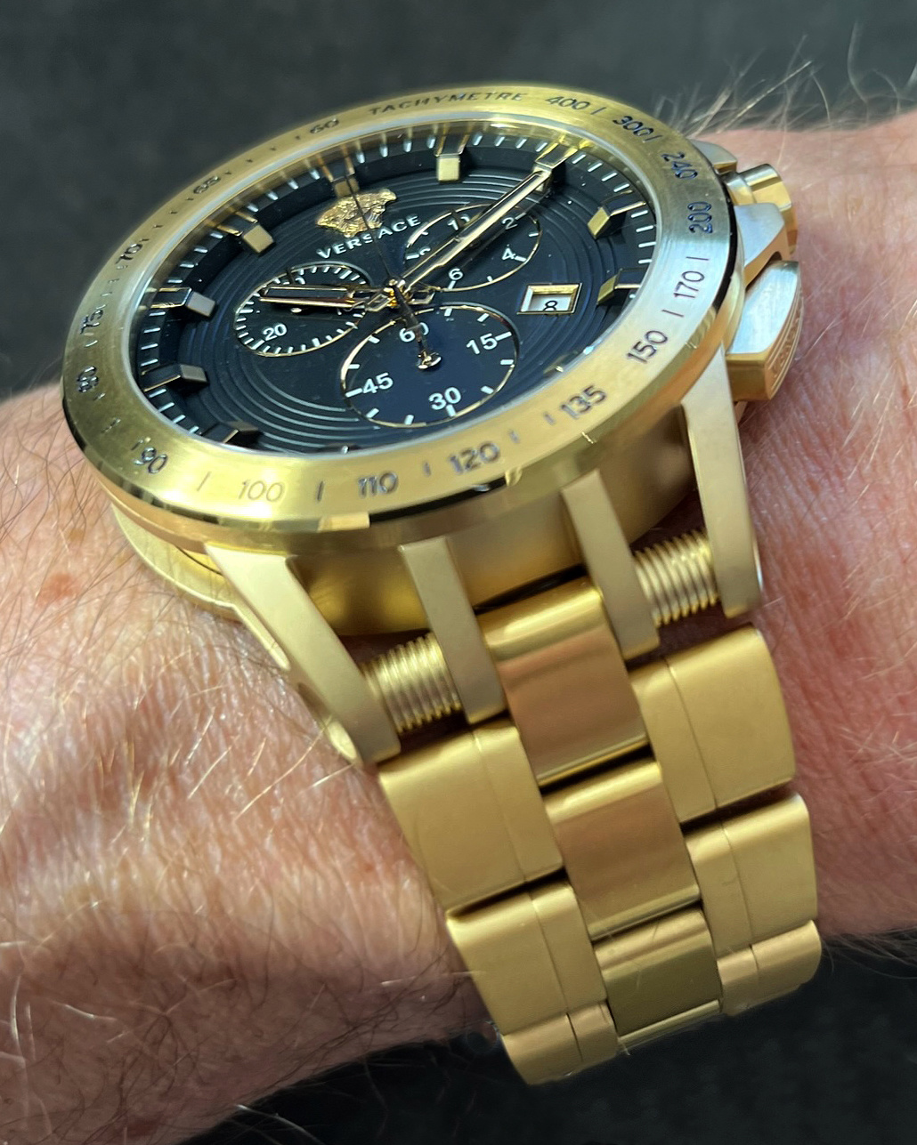 Versace VE3E00821 นาฬิกาผู้ชาย Chrono Quartz Men's Watch