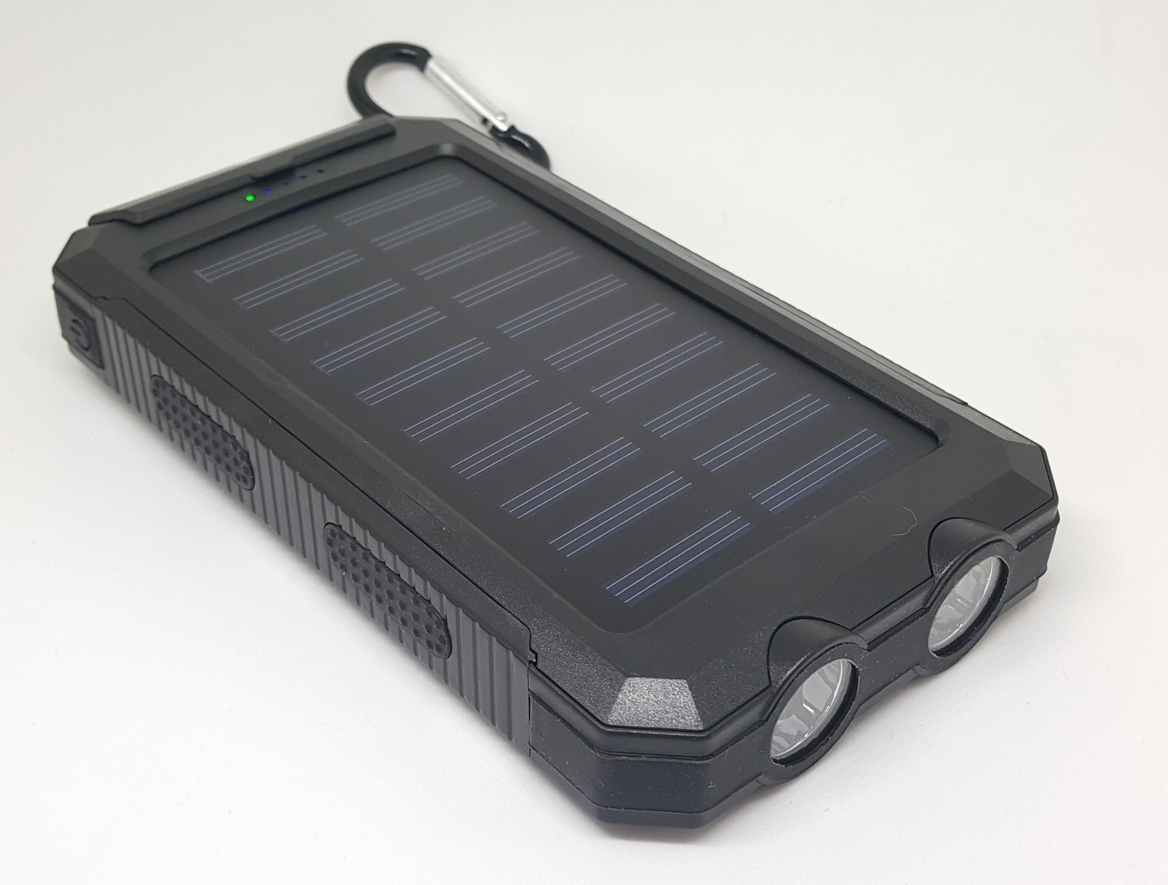 แบตสำรองโซล่าเซลล์ 50,000 mAh รุ่นมีขอเกี่ยวกระเป๋า สีดำ