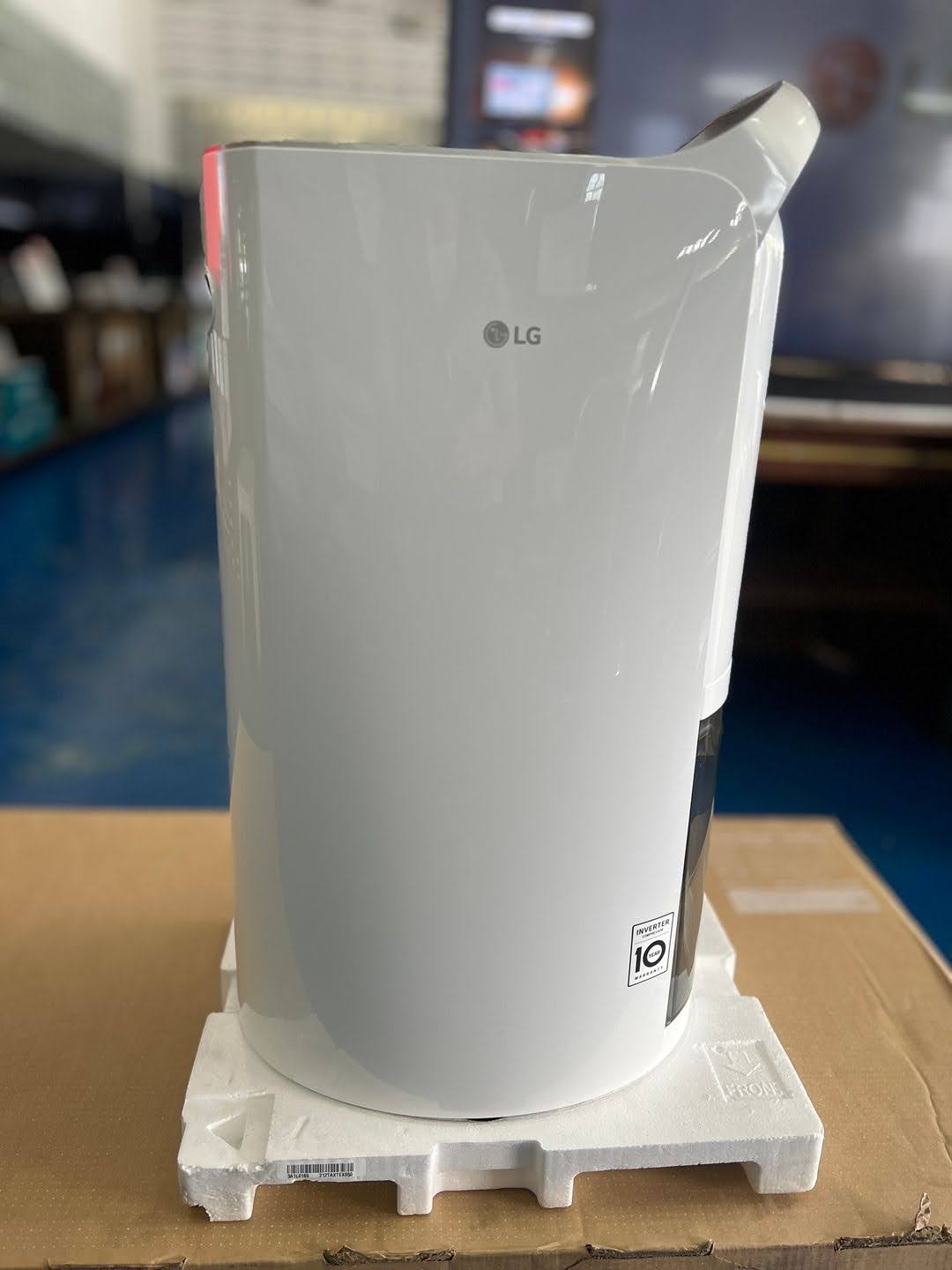 LG เครื่องลดความชื้น LG PuriCare Dehumidifier16 รุ่น MD16GQSA1.ATH ขนาด 16 ลิตร Dual Inverter Compressor