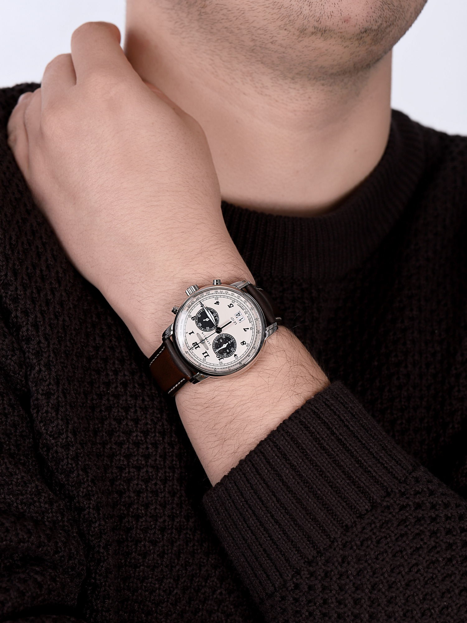 Zeppelin 8684-5 นาฬิกาผู้ชาย LZ127 big-date Chronograph Quartz Men's Watch