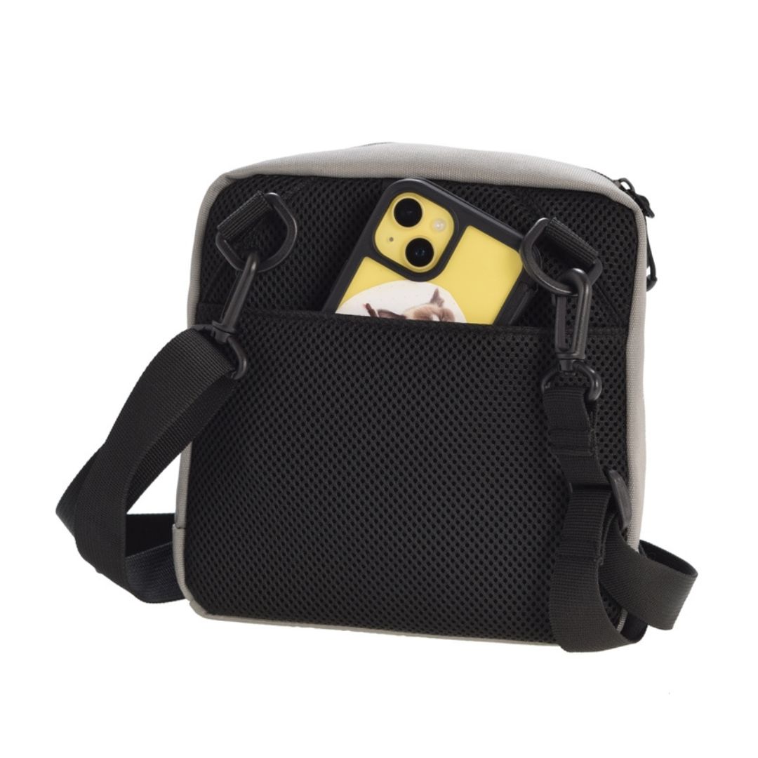 [PRE-ORDER] กระเป๋ากล้อง Coleman x ETSUMI (Gray) Shoulder Bag กระเป๋าทรงสี่เหลี่ยมจตุรัส สีเทา กระเป๋าสะพาย โคลแมน นำเข้าจากญี่ปุ่น コールマン スクエアショルダー CO-8777