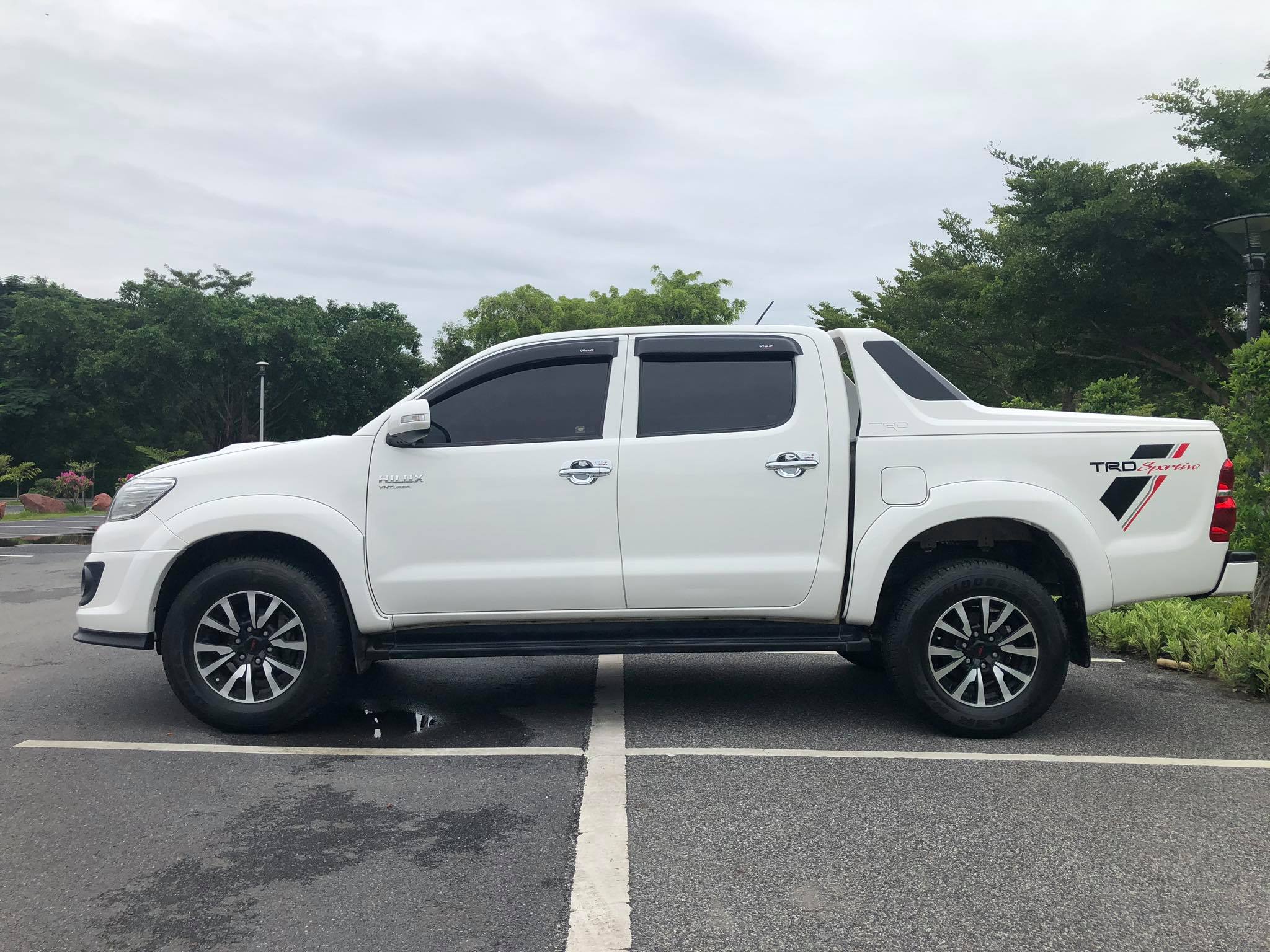 Toyota Vigo Champ 2.5E PRERUNNER DOUBLE CAB TRD SPORTIVO MT 2014