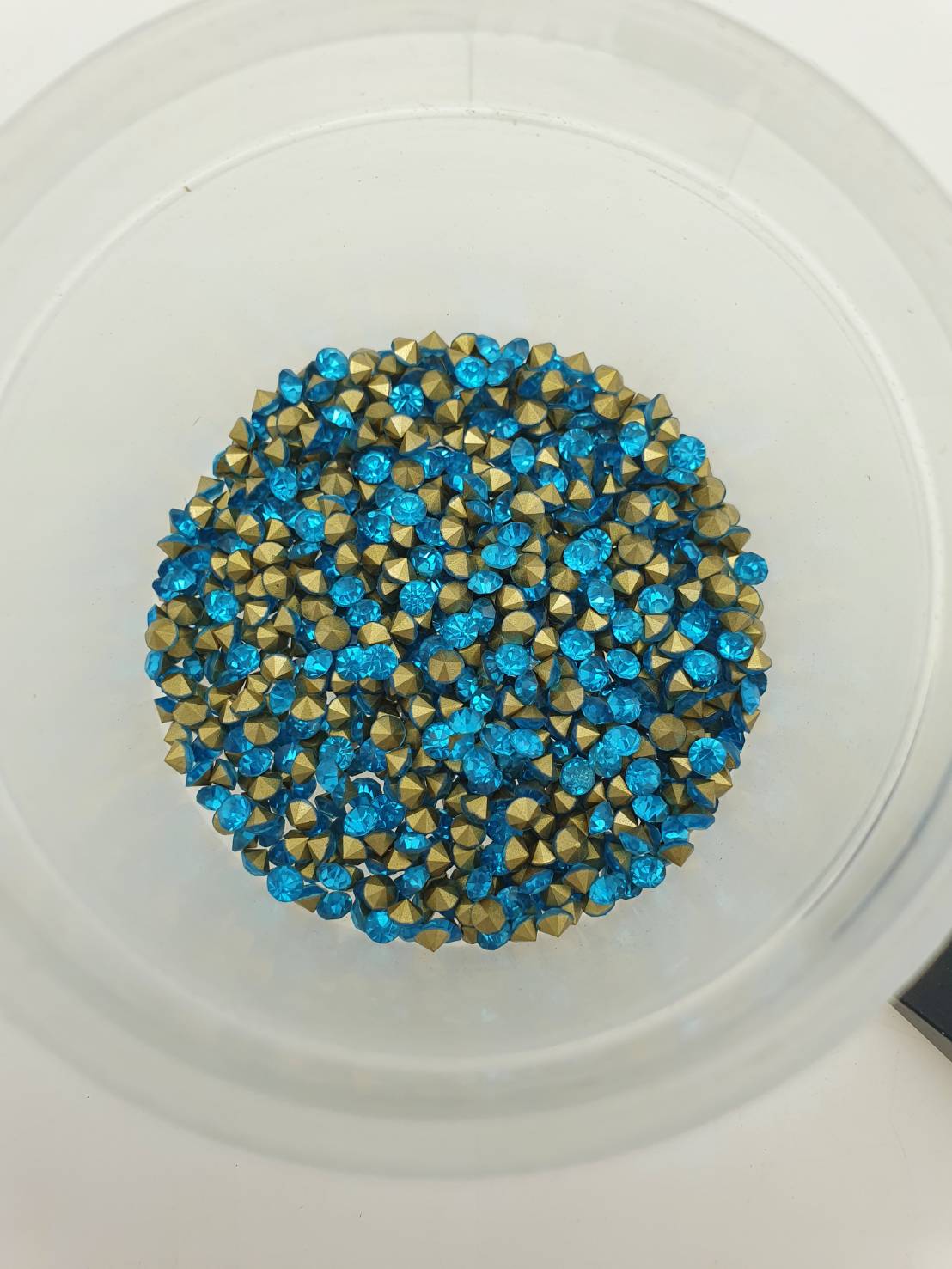 เพชรคริสตัลก้นแหลมขนาด 3.5 มิลลิเมตร (SS14) เพชรคริสตัลสำหรับงานเครื่องประดับ