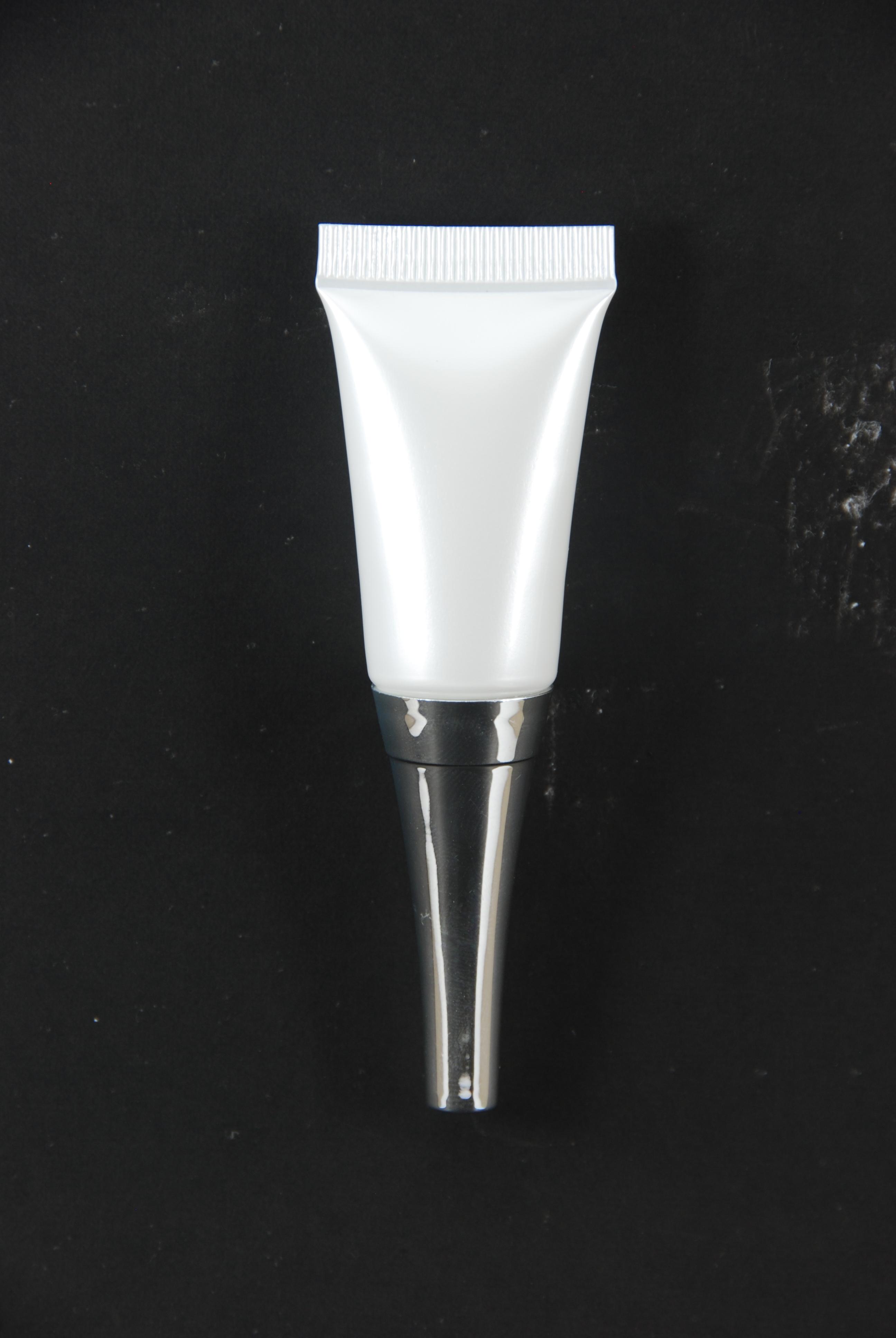 หลอดโฟม 5 กรัม สี ขาว (หัวเงิน) แพคละ 10ชิ้น