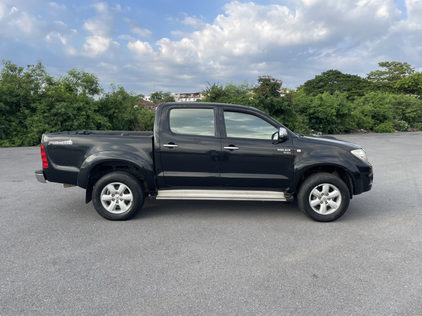Totota Vigo 2.5E Prerunner Double Cab VN Turbo MT 2009