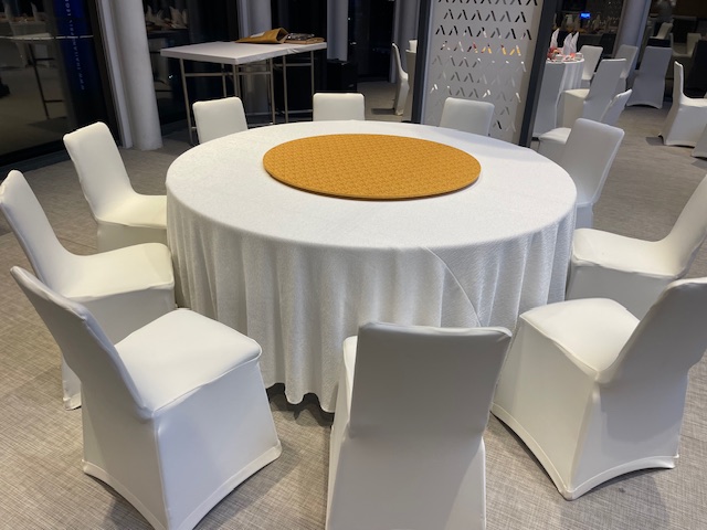 Trp. Trp.ทีอาร์พี ชุดโต๊ะกลม 20 ที่นั่ง พร้อมชุดจานหมุนอาหาร และ ฐานรองหมุนไฟฟ้าถ่านชาร์ทรีโมท