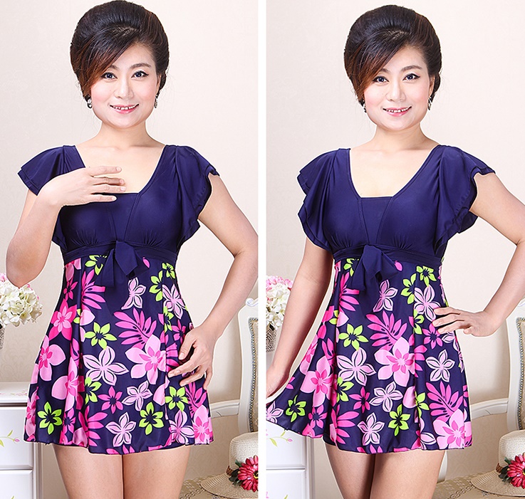 ชุดว่ายน้ำวันพีชไซส์ใหญ่ 7xl พร้อมส่ง: ชุดว่ายน้ำคนอ้วนสีน้ำเงินกรมแต่งลายดอกไม้ชมพูสีสันสดใส มีกางเกงขาสั้นใส่ด้านในแบบสวยน่ารักมากๆจ้า:รอบอก40-52นิ้ว เอว32-42นิ้ว สะโพก42-52นิ้ว