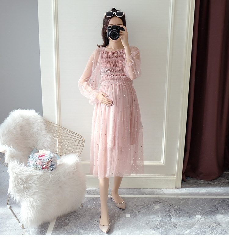 เดรสคลุมท้องแฟชั่นแขนซีทรู ช่วงอกสม๊อค ประดับด้วยดาวฟรุ้งฟริ้ง มีซับใน น่ารักมาก M L XL,XXL