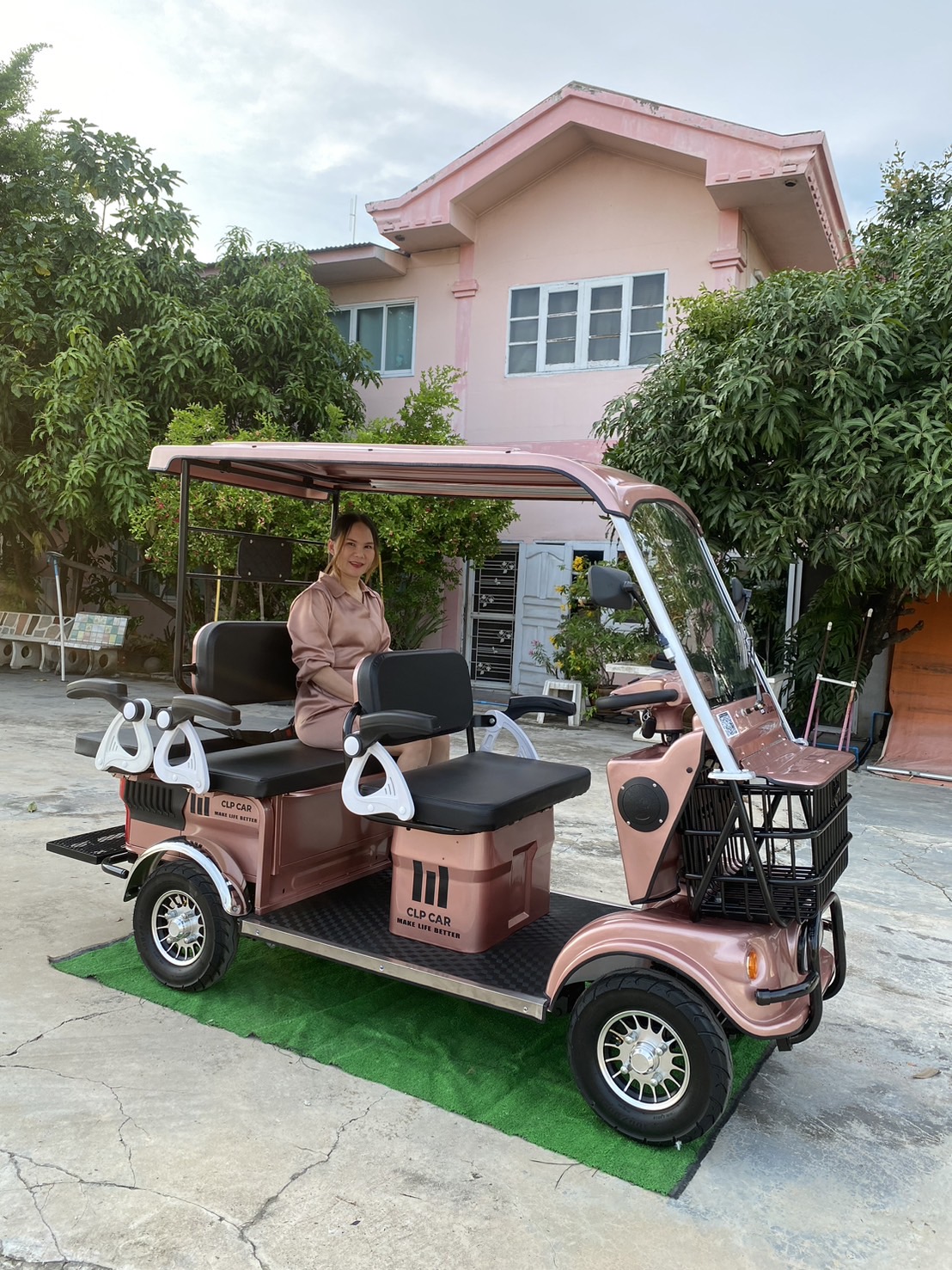 รถไฟฟ้า 4 ล้อ 6 ที่นั่ง (คนไซส์ใหญ่) รุ่น M-01ฺB BIG PLUS ยี่ห้อ CLP CAR ขับแฮนด์บิด