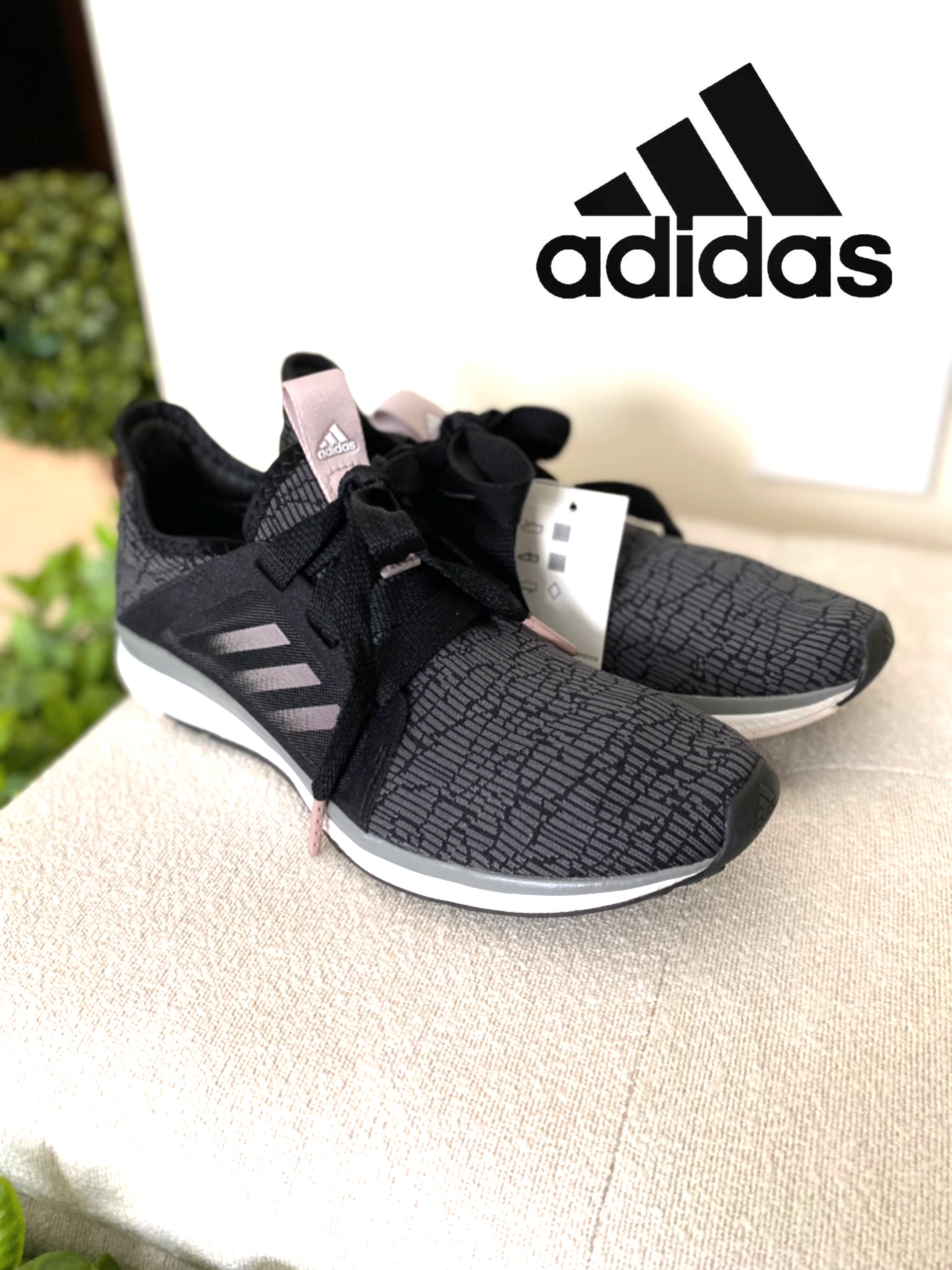 รองเท้าผ้าใบ Adidas Edge Lux Bounce Running shoes