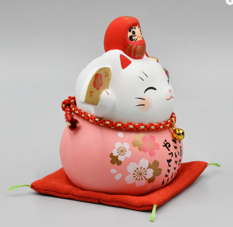 [PRE-ORDER] แมวกวักญี่ปุ่น แมวสีขาว ตัวสีชมพู ลายซากุระ Size 14.5 cm แมวกวักนำโชค Lucky Cat ManekiNeko Beckoning Cat นำเข้าจากญี่ปุ่น