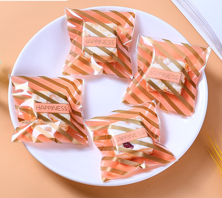 ถุงคุ๊กกี้ ฝากาว ขนาด 7x7 ซม. (95-100 ใบ) ลายพิเศษ (ชุดที่ 2/2)