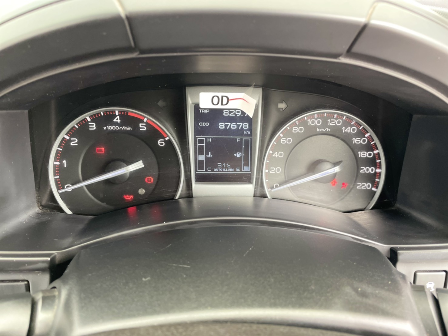 Isuzu D-max Hilander 3.0Z Prestige DDI VGS Turbo MT 2013