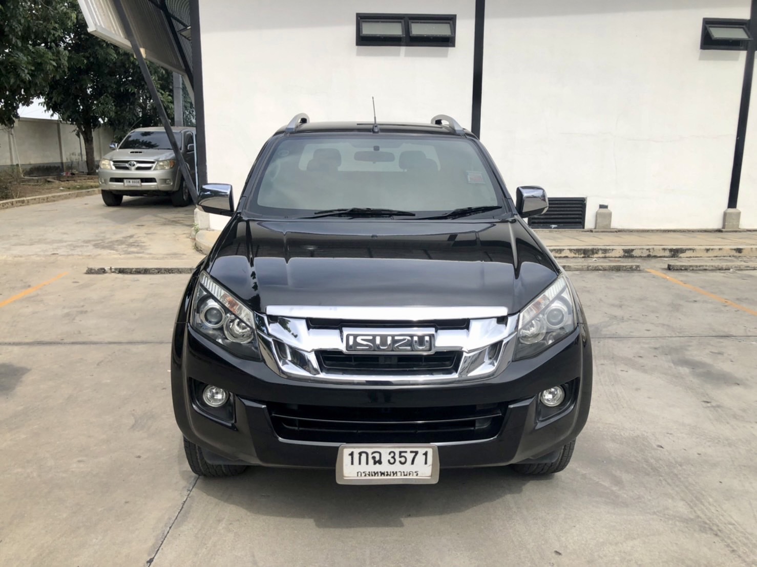 Isuzu Dmax Vcross 3.0Z Pretige Vgs Turbo Cab4 MT 2012