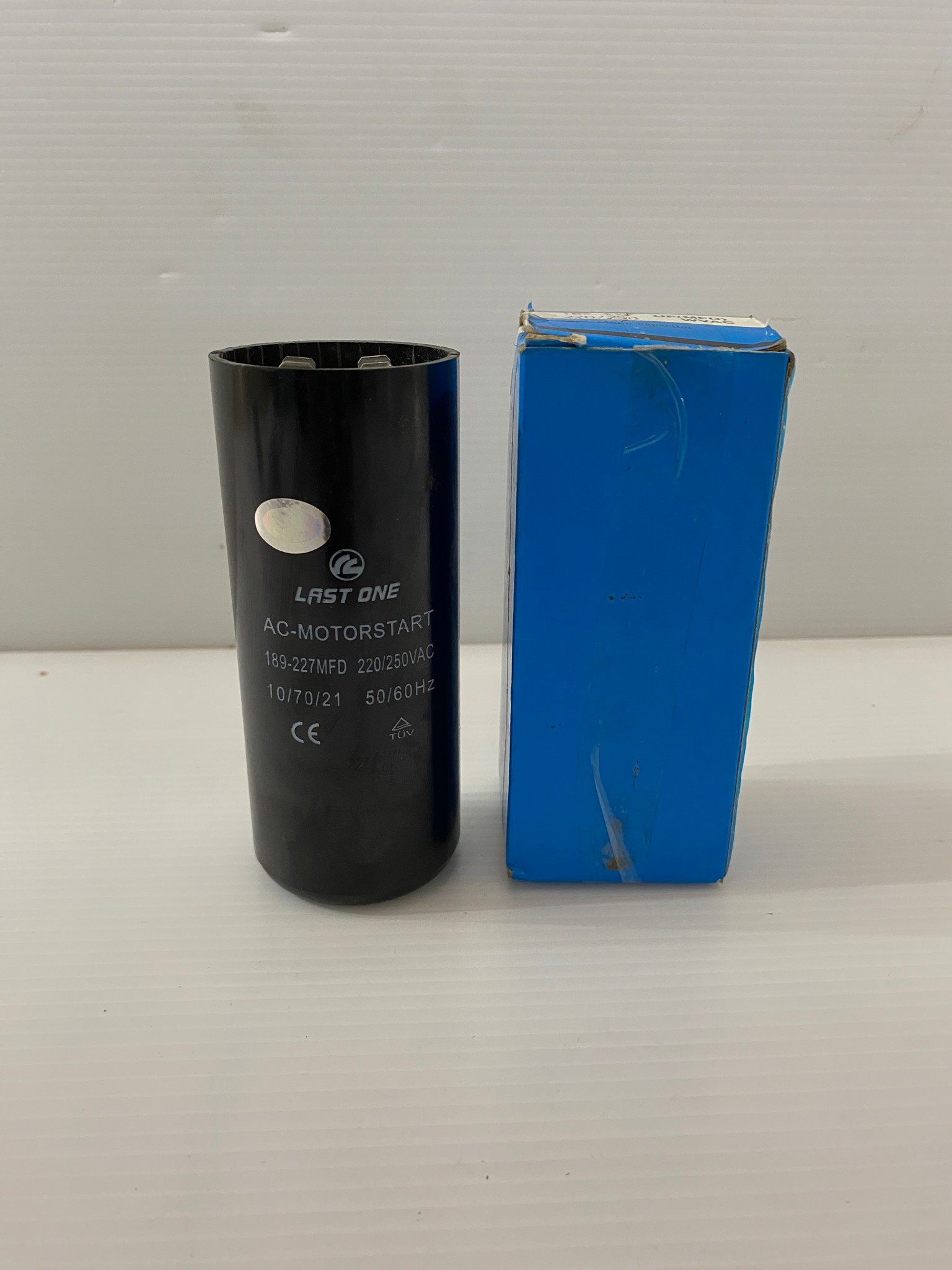 คาปาซิเตอร์ คอนเดนเซอร์ปั๊มบาดาล 1.2HP No.189-227uFx220V. LAST ONE